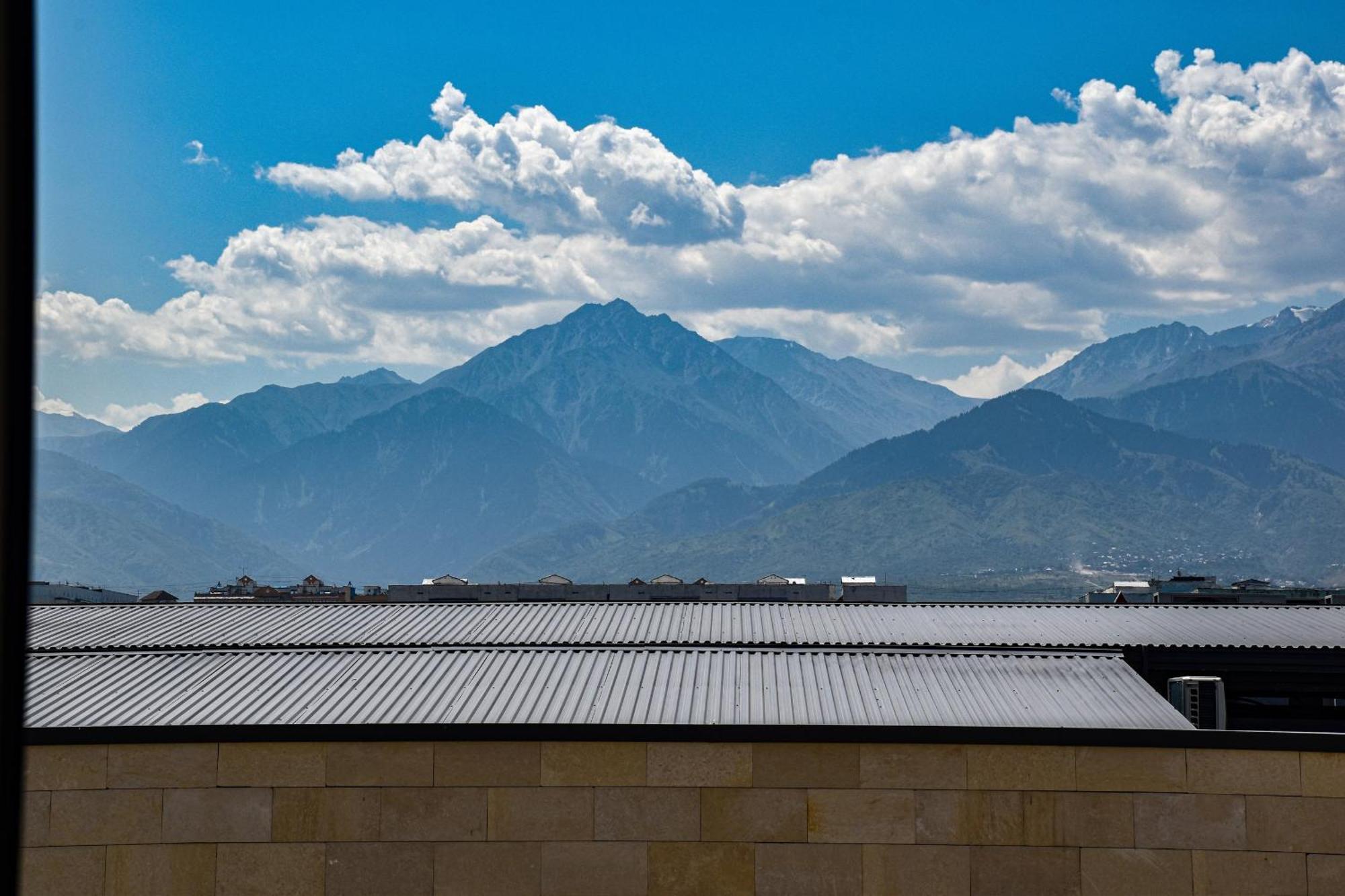 Yourhouse Микрорайон Жетысу-2, Дом 69 Almaty Eksteriør bilde